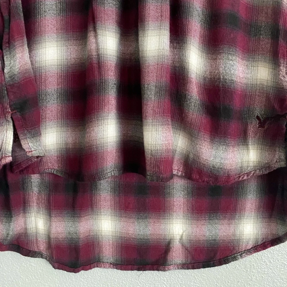 American Eagle Soft Shirt Women’s Size Small Maroon Plaid Half Button Up